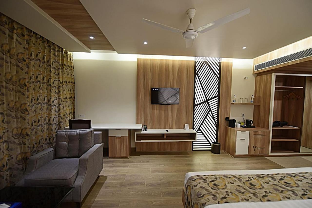 Jw Cruise Hotel Ajmer Luaran gambar